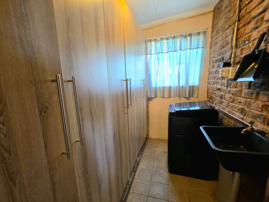 5 Bedroom Property for Sale in Blydeville Northern Cape